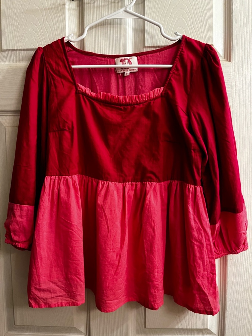 VICTORIA DUNN~COLORBLOCK PEPLUM TOP~S